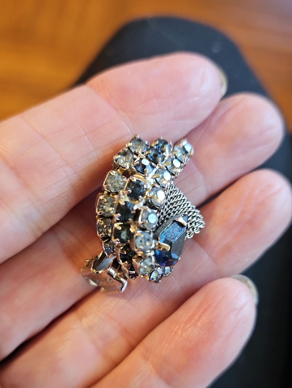 Vintage MCM Blue Ombre Rhinestones Prong Set Silver Tone Clip On Earrings - Picture 8 of 9